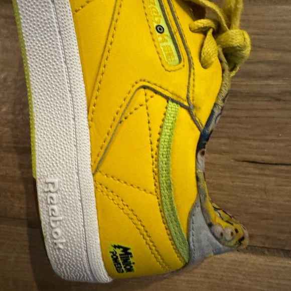 Reebok Minion shoes 3Y - Picture 2 of 5
